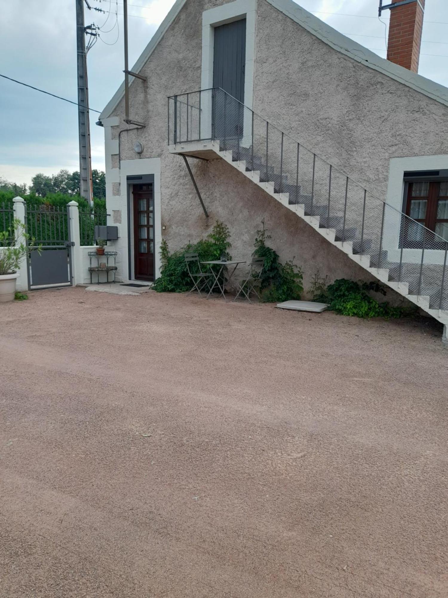 Maison Proche Le Pal 4Kms Thiel-sur-Acolin Buitenkant foto